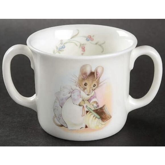 Royal Albert Beatrix Potter HUNCA MUNCA MOUSE 2 Handle Mug Children’s Cup 1986 - Picture 1 of 6